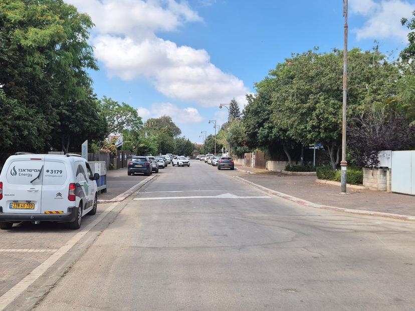 חגלה 8 — 1 / 2